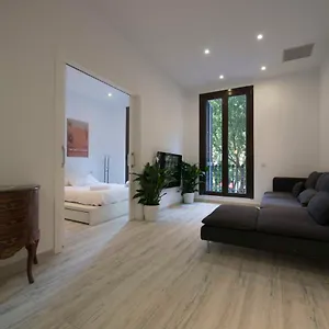 https://roger-de-lluria-design-apartment.topbarcelonahotels.com